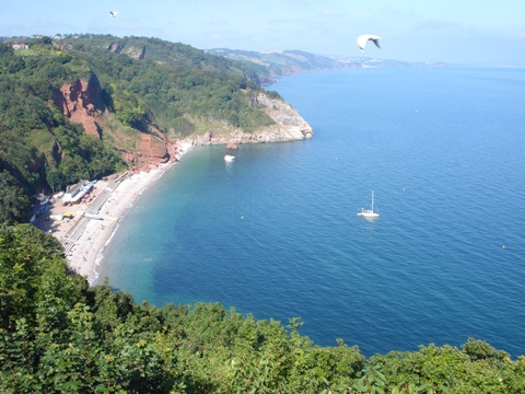 Aveland House is a Bed and Breakfast Torquay