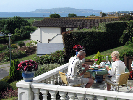 Pebble Villa is a Bed and Breakfast Weymouth
