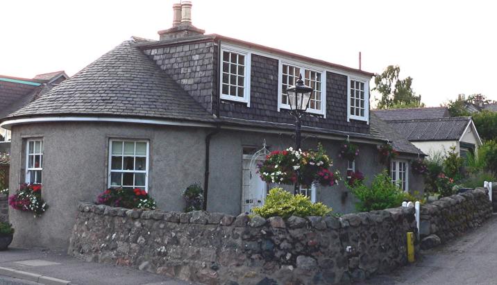 THE OLD TOLL HOUSE BED AND BREAKFAST